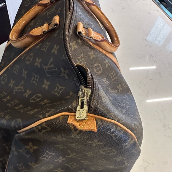 LOUIS VUITTON Monogram Keepall 55 GUC - Picture 9 of 15